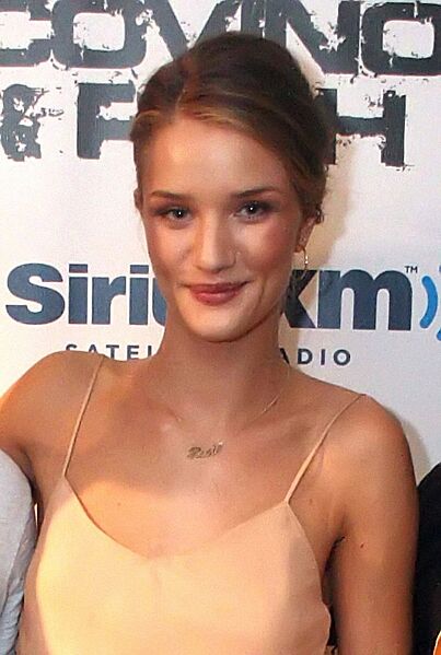 Rosie Huntington-Whiteley C&R 11