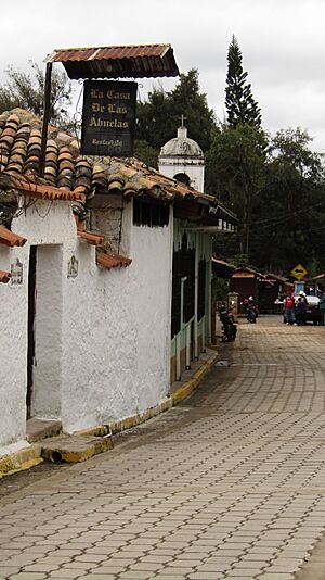 Archivo:Valle de Angeles Town Honduras