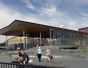 Archivo:Welsh Assembly Cardiff Bay 18
