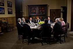 Archivo:Working dinner during G8 summit May 18, 2012