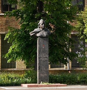 Archivo:Пам'ятник М. С. Боровиченко, Герою Радянського Союзу (cropped)