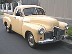 Archivo:1951-1953 Holden 50-2106 01