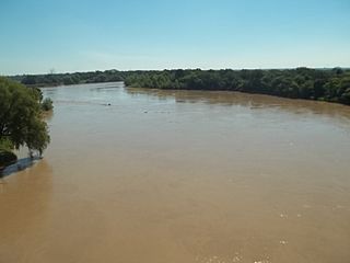 Bermejo river seen to the North of the bridge Mansilla-Eva Perón.JPG