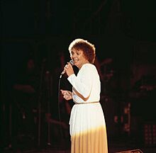 Billie Jo Spears--1975.jpg