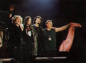 Archivo:Black Sabbath 1999-12-16 Stuttgart