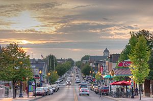 Archivo:Bloomington IN Kirkwood
