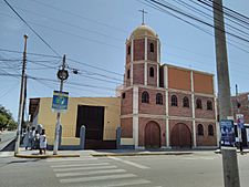 Archivo:Capilla San Martín