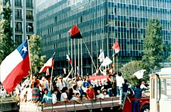 Archivo:Celebración tras victoria del No en plebiscito de 1988 2