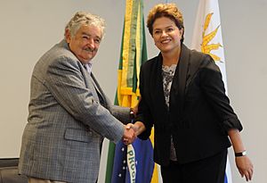 Archivo:Dilma Rousseff and Jose Mujica 2010