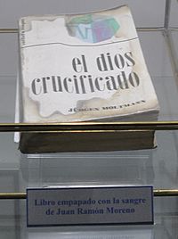 Archivo:Dios crucificado con sangre de JuanR Moreno