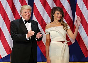 Archivo:Donald and Melania Trump at Armed Services Ball 01-20-17