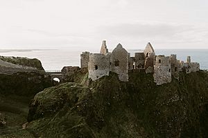 Archivo:Dunluce Castle Northern Ireland 1
