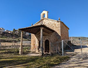 Archivo:Ermita de la Soledad, Auñón 02