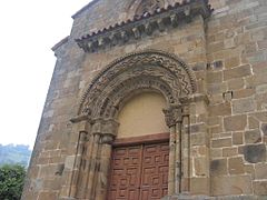 PUERTA DE SAN PEDRO DE ARROJO