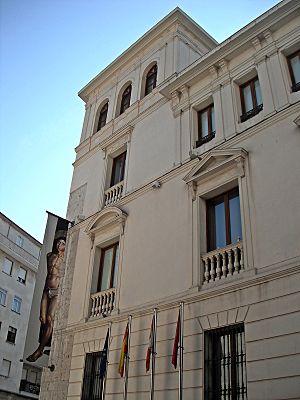 Archivo:Palacio de los Villena