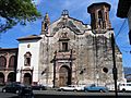 Patzcuaro-church.jpg