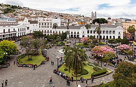 Plaza Grande, Quito, Ecuador, 2015-07-22, DD 86