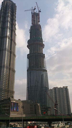 Archivo:Shanghai Tower -- 2013.03.02