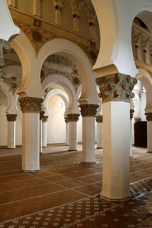 Archivo:Sinagoga Santa María la Blanca