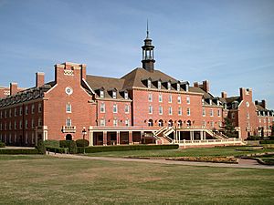 Archivo:Student Union - Oklahoma State University