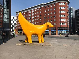 Archivo:Superlambanana, Liverpool.