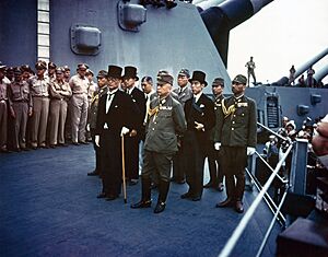 Archivo:Surrender of Japan - USS Missouri (restored)