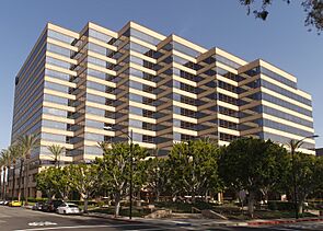 Warner studios office building burbank.jpg