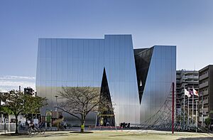 Archivo:2018 Sumida Hokusai Museum 2