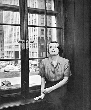 Archivo:Ayn Rand (1957 Phyllis Cerf portrait)