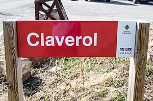 Archivo:Claverol. Indicador de la localidad 2015