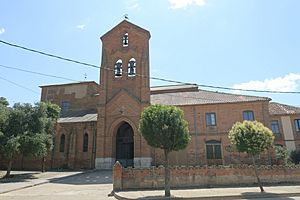 Archivo:Convento de la Purísima Concepción, Castroverde de Campos