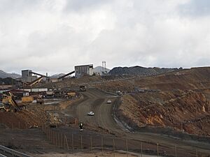 Archivo:Corta Cerro Colorado, Riotinto, Huelva, España, 2021 06