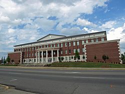 Cullman County Courthouse May 2013 2.jpg