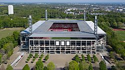 Archivo:Drohnenaufnahme RheinEnergieStadion im Sportpark Müngersdorf-0551
