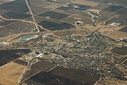 Farmer City, Illinois - Aerial (30143724368).jpg