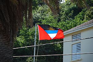 Archivo:Flag A and B photo