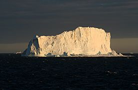 Iceberg around cape York 2005-09-02