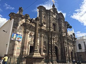 Archivo:Iglesia Companhia de Jesus - Quito, Equador - panoramio