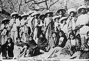 Archivo:Insurrectos & their women, Mexico (LOC)