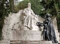 Monumento a Federico Rubio