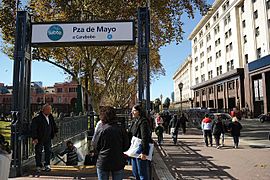 Plaza de Mayo entrada (1)