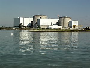 Archivo:2010 06 04 Centrale nucléaire de Fessenheim2