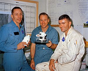 Archivo:Apollo 13 Crew before launch - S70-34767