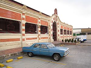 Archivo:Bogotá Plaza de mercado de Las Cruces