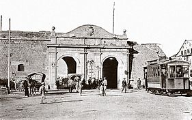 Archivo:Cartagena Puerta San Jose