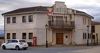 Casa consistorial de Barbolla.jpg