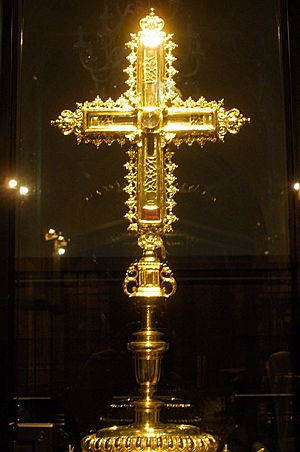 Archivo:Caspe - Colegiata de Santa Maria la Mayor, Capilla de la Vera Cruz, Lignum Crucis