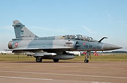 Archivo:Dassault Mirage 2000B 115-OV at RIAT 2010 arp