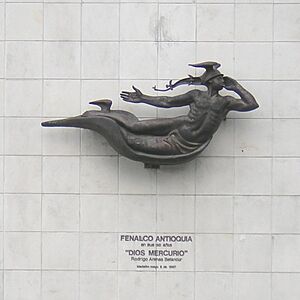 Archivo:Dios Mercurio de Rodrigo Arenas Betancur-Medellin