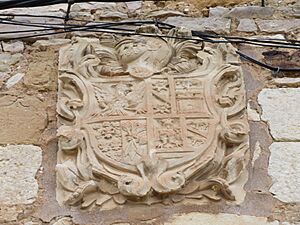 Archivo:Escudo heráldico, Valdeconejos, Escucha
